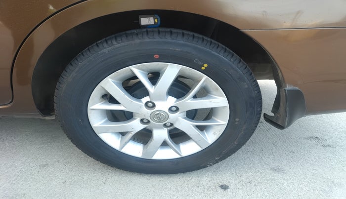 2018 Nissan Sunny XV CVT, Petrol, Automatic, 20,540 km, tyre