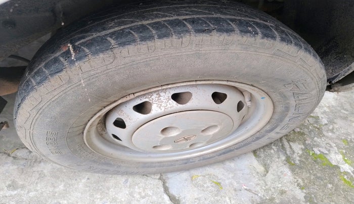 2013 Tata Indica Vista LS TDI, Diesel, Manual, 1,05,937 km, tyre