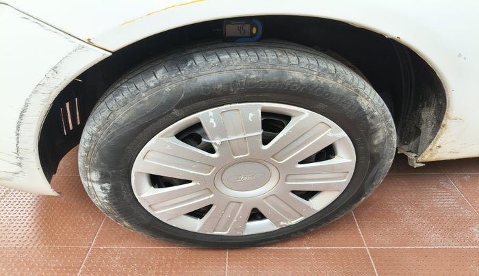 2011 Ford Figo ZXI 1.4 DIESEL, Diesel, Manual, 71,463 km, tyre