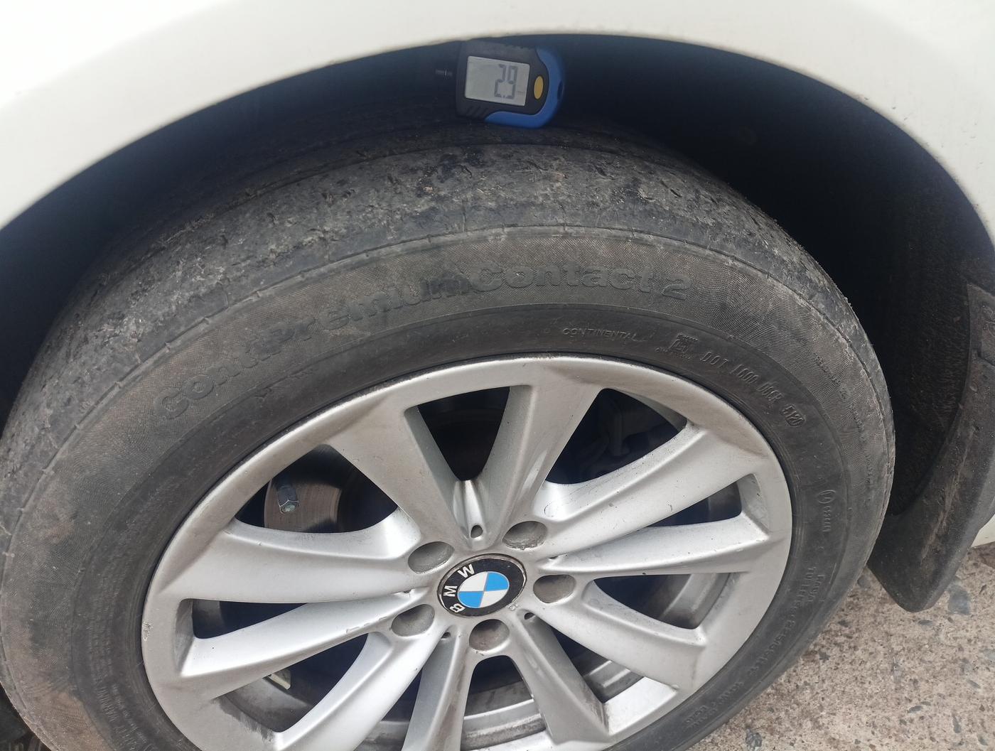 2011 BMW 5 Series 520D 2.0, Diesel, Automatic, 1,34,093 km, tyre