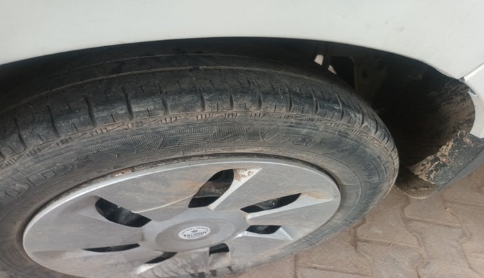 2018 Maruti Celerio VXI CNG, Petrol, Manual, 74,422 km, tyre