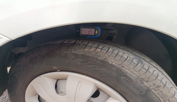 2013 Hyundai i10 ERA 1.1, Petrol, Manual, 49,633 km, tyre