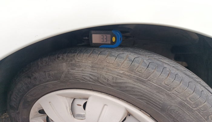 2013 Hyundai i10 ERA 1.1, Petrol, Manual, 49,633 km, tyre