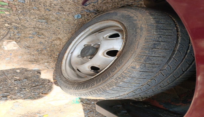 2010 Maruti Alto K10 LXI, Petrol, Manual, 66,814 km, tyre
