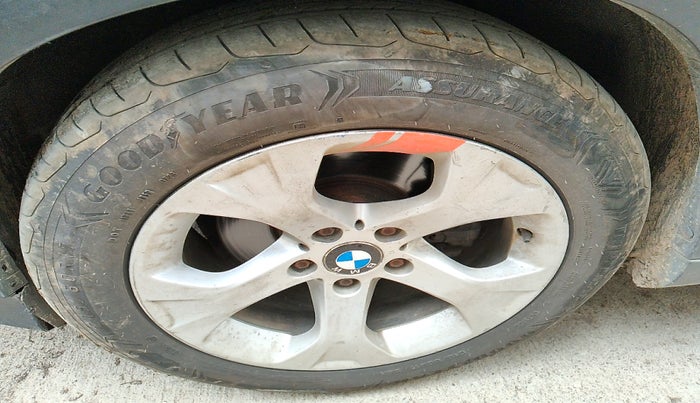 2012 BMW X1 sDrive20d, Diesel, Automatic, 1,29,065 km, tyre