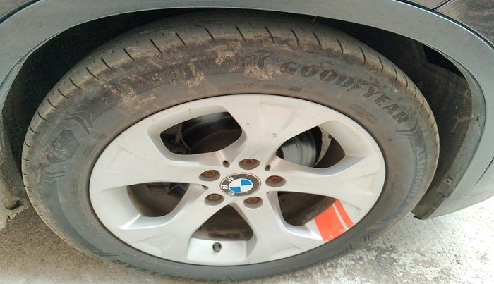 2012 BMW X1 sDrive20d, Diesel, Automatic, 1,29,065 km, tyre