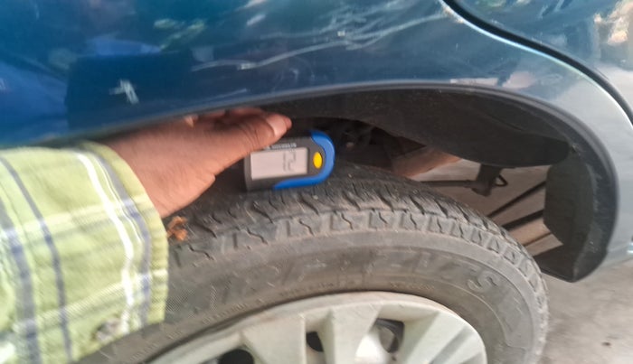 2010 Maruti Alto LXI, Petrol, Manual, 53,183 km, tyre