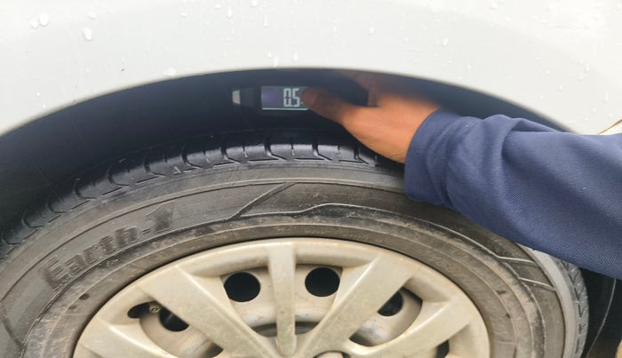 2013 Hyundai i10 ERA 1.1, Petrol, Manual, 93,055 km, tyre