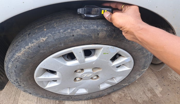 2013 Hyundai i20 MAGNA 1.2, Petrol, Manual, 64,675 km, tyre