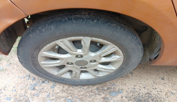 2017 Tata Tiago XZ PETROL, Petrol, Manual, 64,556 km, tyre