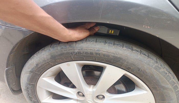 2012 Hyundai Verna FLUIDIC 1.6 CRDI SX AT, Diesel, Automatic, 93,460 km, tyre