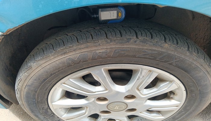 2016 Tata Tiago XZ PETROL, Petrol, Manual, 63,494 km, tyre
