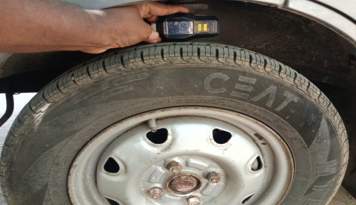 2012 Maruti Eeco 5 STR WITH A/C+HTR, Petrol, Manual, 1,39,589 km, tyre