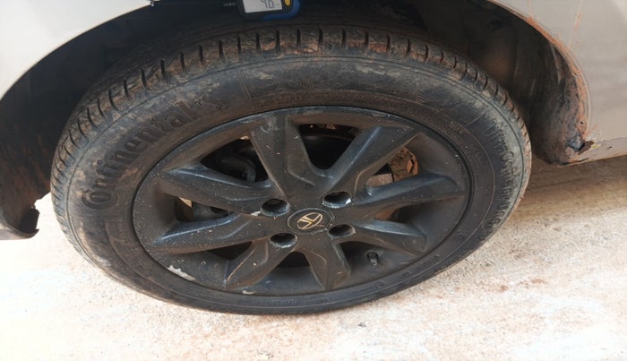 2014 Tata Bolt XT REVOTRON, Petrol, Manual, 45,329 km, tyre