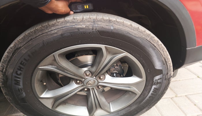2021 Tata Harrier XZA 2.0L, Diesel, Automatic, 60,224 km, tyre