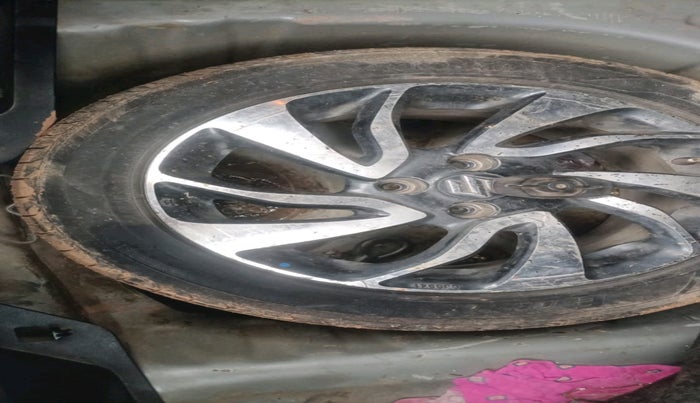 2019 Maruti Baleno ALPHA DIESEL 1.3, Diesel, Manual, 2,77,046 km, tyre