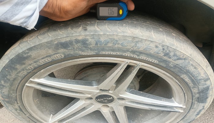 2018 Maruti Dzire VDI AMT, Diesel, Automatic, 1,19,524 km, tyre