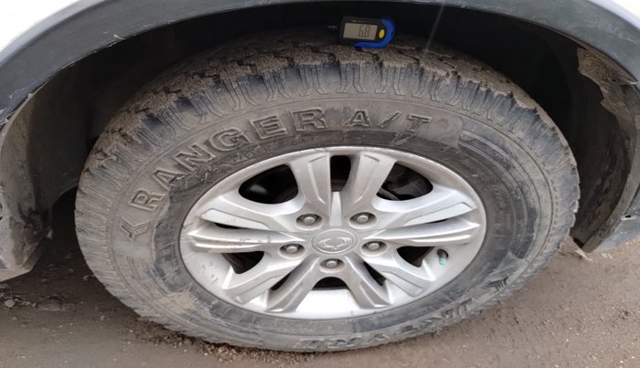 2013 Ssangyong Rexton RX5, Diesel, Manual, 69,530 km, tyre