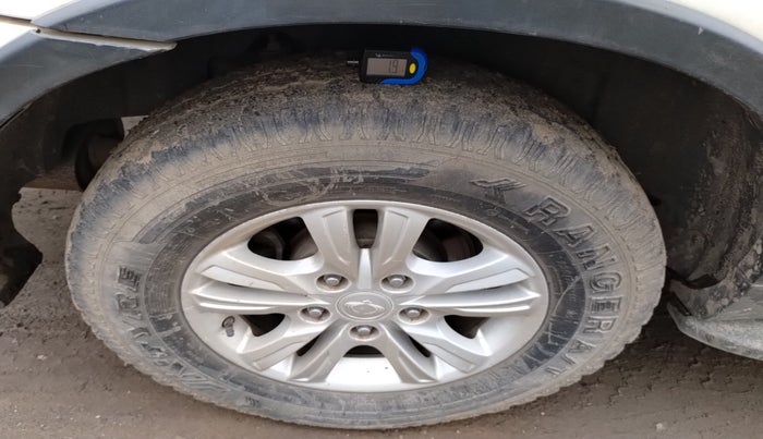 2013 Ssangyong Rexton RX5, Diesel, Manual, 69,530 km, tyre