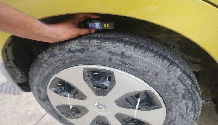 2016 Maruti Celerio VDI, Diesel, Manual, 70,707 km, tyre