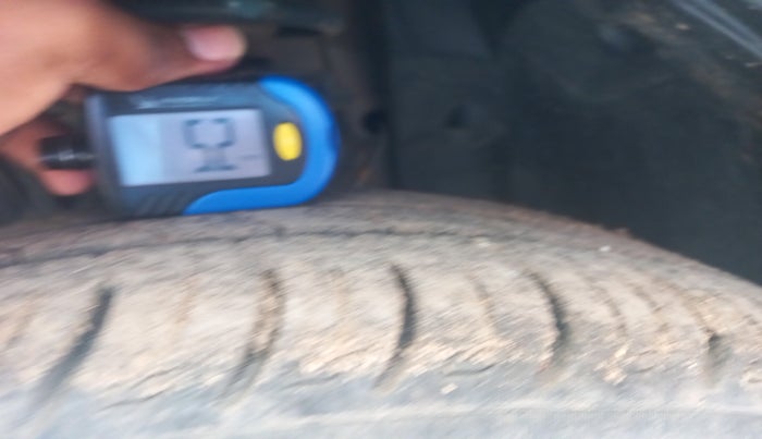 2022 Tata ALTROZ XZ PETROL, Petrol, Manual, 31,056 km, tyre