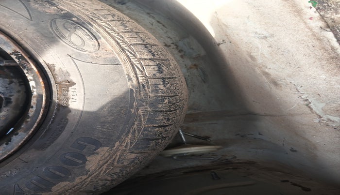 2012 Ford Figo EXI 1.4 DIESEL, Diesel, Manual, 1,38,614 km, tyre