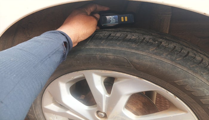 2019 Honda Amaze 1.2L I-VTEC VX, Petrol, Manual, 1,16,549 km, tyre