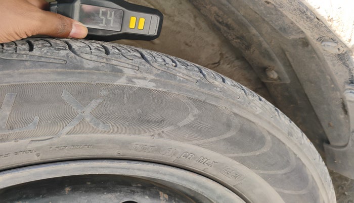 2012 Maruti Swift VDI, Diesel, Manual, 1,25,629 km, tyre