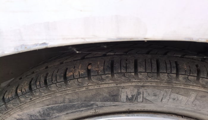 2010 Hyundai Santro Xing GLS, Petrol, Manual, 6,33,821 km, tyre