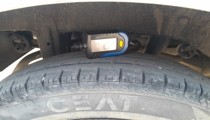 2019 Maruti Alto LXI CNG, Petrol, Manual, 64,777 km, tyre