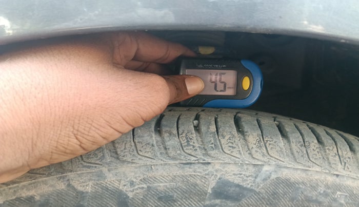 2016 Hyundai Grand i10 SPORTZ 1.2 KAPPA VTVT, Petrol, Manual, 1,52,703 km, tyre