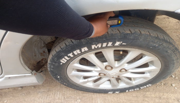 2010 Toyota Etios VX, Petrol, Manual, 54,667 km, tyre