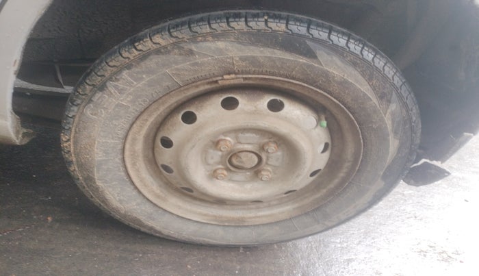 2010 Maruti Wagon R 1.0 LXI, Petrol, Manual, 95,668 km, tyre