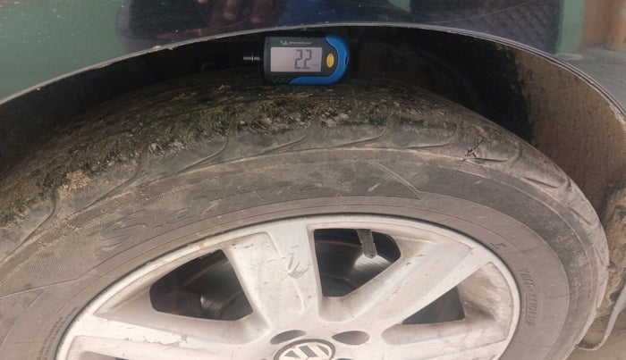 2013 Volkswagen Vento COMFORTLINE DIESEL 1.6, Diesel, Manual, 79,156 km, tyre