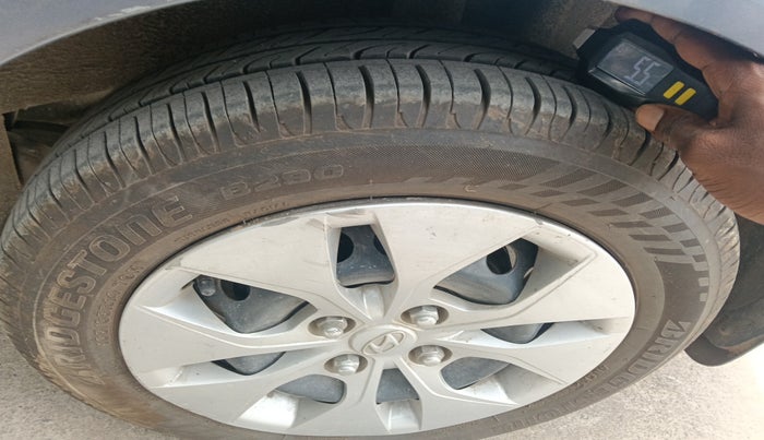 2014 Hyundai Xcent S 1.2, Petrol, Manual, 37,357 km, tyre