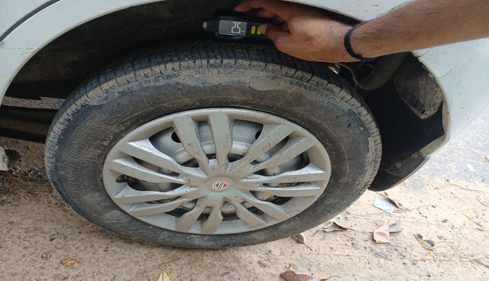 2012 Maruti Wagon R 1.0 LXI, Petrol, Manual, 70,509 km, tyre