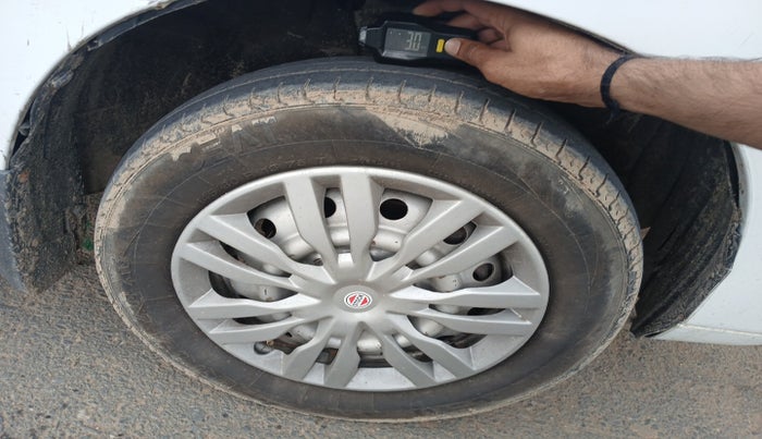 2012 Maruti Wagon R 1.0 LXI, Petrol, Manual, 70,509 km, tyre