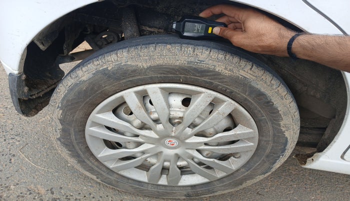 2012 Maruti Wagon R 1.0 LXI, Petrol, Manual, 70,509 km, tyre