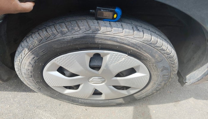 2022 Maruti Alto K10 VXI, Petrol, Manual, 14,562 km, tyre