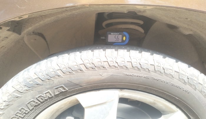 2014 Renault Duster 85 PS RXL DIESEL, Diesel, Manual, 88,835 km, tyre