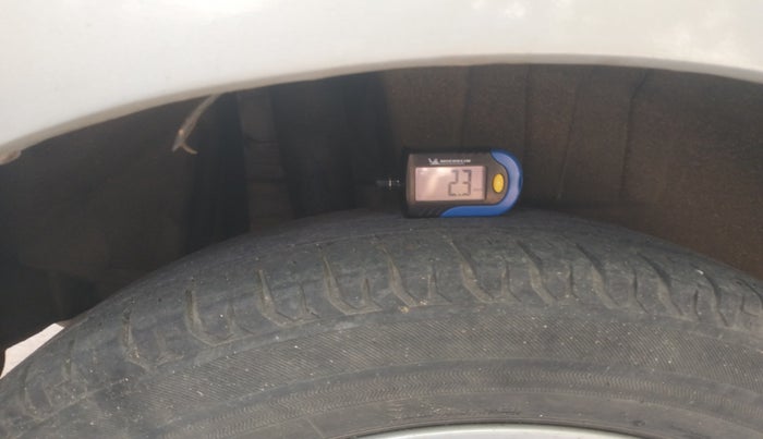 2018 Maruti Dzire ZXI, Petrol, Manual, 68,619 km, tyre