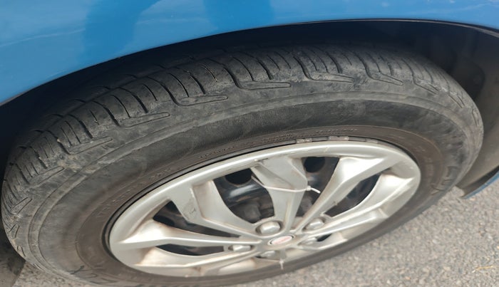 2012 Honda Brio S(O) MT, Petrol, Manual, 1,47,896 km, tyre