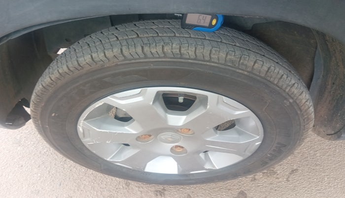 2018 Renault Kwid CLIMBER 1.0 AMT, Petrol, Automatic, 68,246 km, tyre