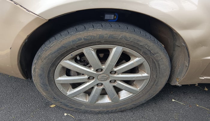 2010 Maruti SX4 ZXI, Petrol, Manual, 1,00,864 km, tyre