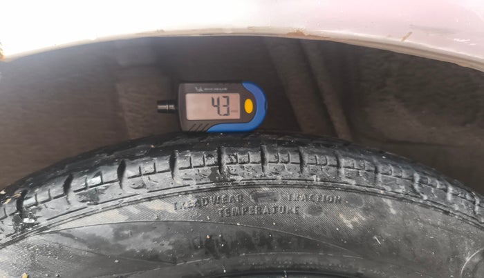 2018 Datsun Redi Go T (O), Petrol, Manual, 1,25,260 km, tyre