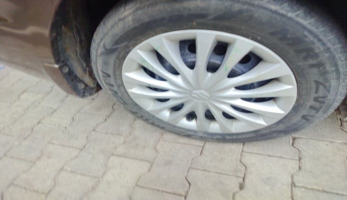 2016 Maruti Ciaz VDI SHVS, Diesel, Manual, 91,067 km, tyre