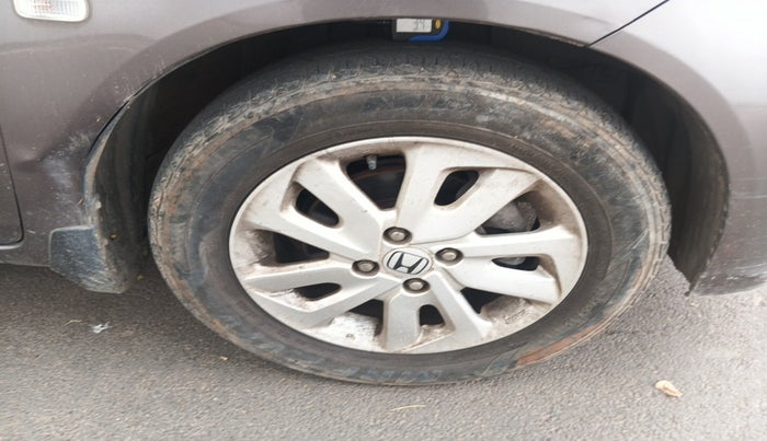 2015 Honda Mobilio 1.5L I-DTEC V, Diesel, Manual, 91,808 km, tyre