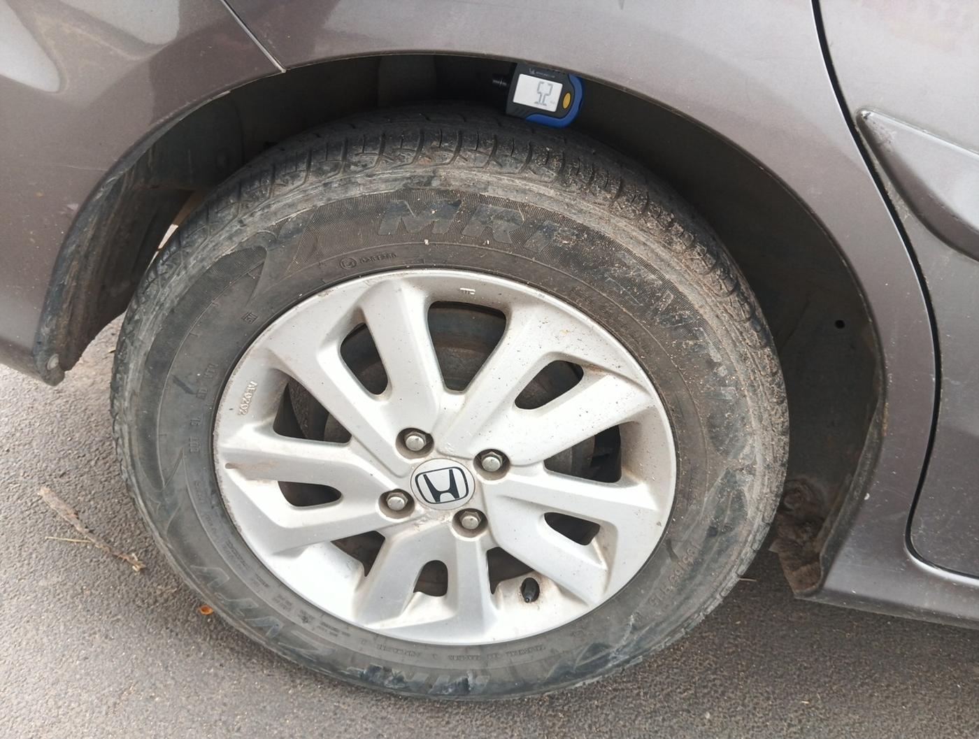 2015 Honda Mobilio 1.5L I-DTEC V, Diesel, Manual, 92,000 km, tyre