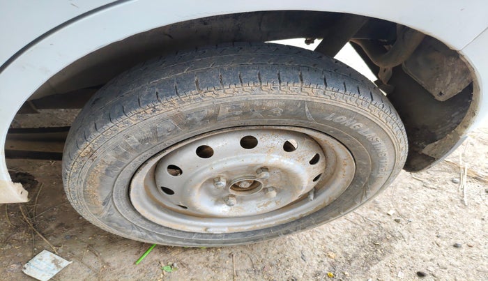 2016 Maruti Wagon R 1.0 LXI CNG, Petrol, Manual, 89,076 km, tyre