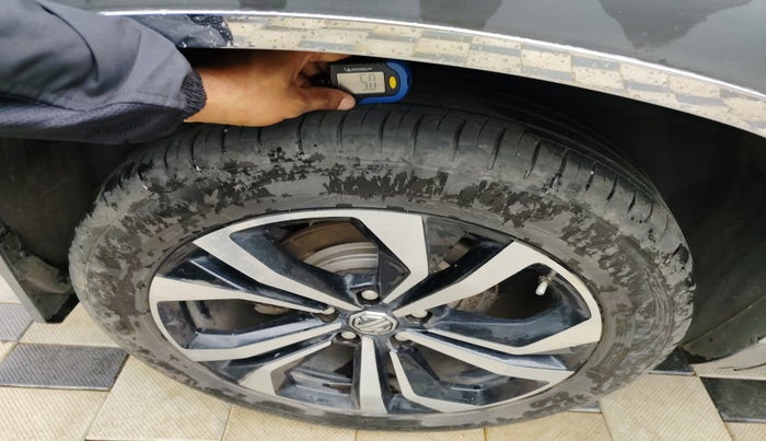 2023 MG HECTOR PLUS SHARP PRO 2.0 TURBO DIESEL 7 STR, Diesel, Manual, 32,500 km, tyre